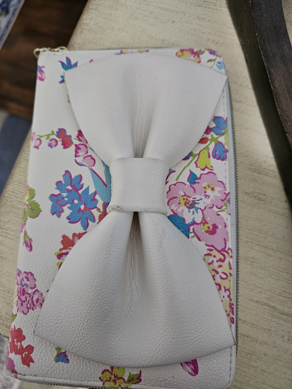 Betsey Johnson White Floral Bow Zip Wallet - Pink Blue Green